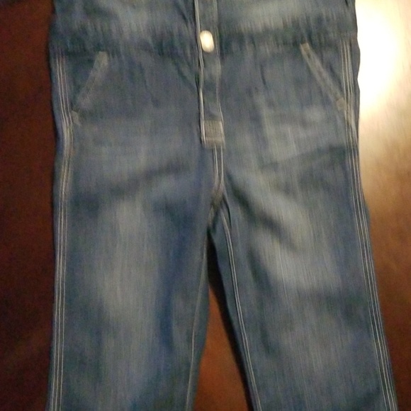 Gymboree romper - Picture 3 of 8